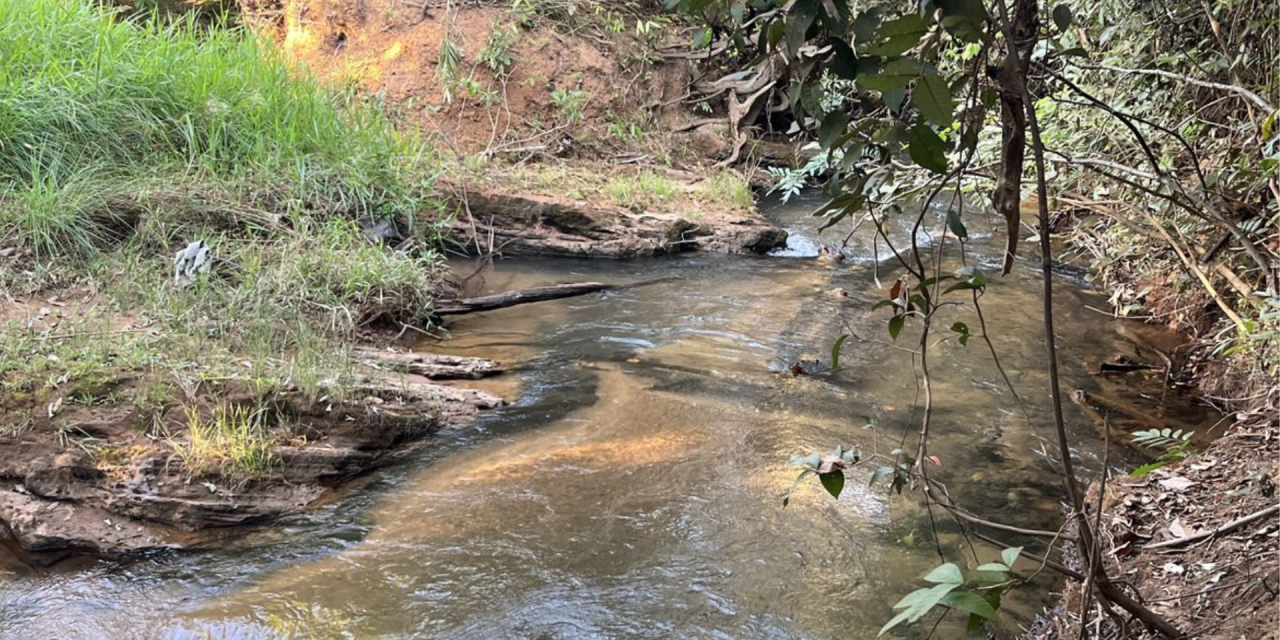 Redução do nível da água no Rio Cachoeirinha pode comprometer o abastecimento em Chapada dos Guimarães